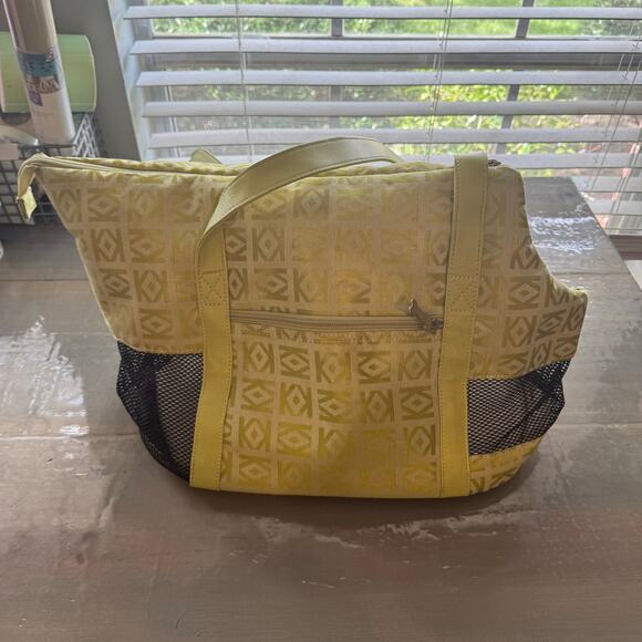 Yellow Vented Vintage Pet Carrier Tote - Picture 1 of 12